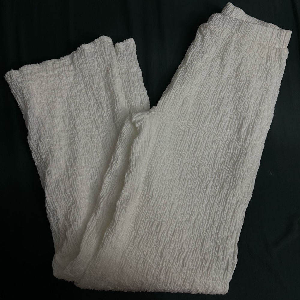 Small Textured Pants